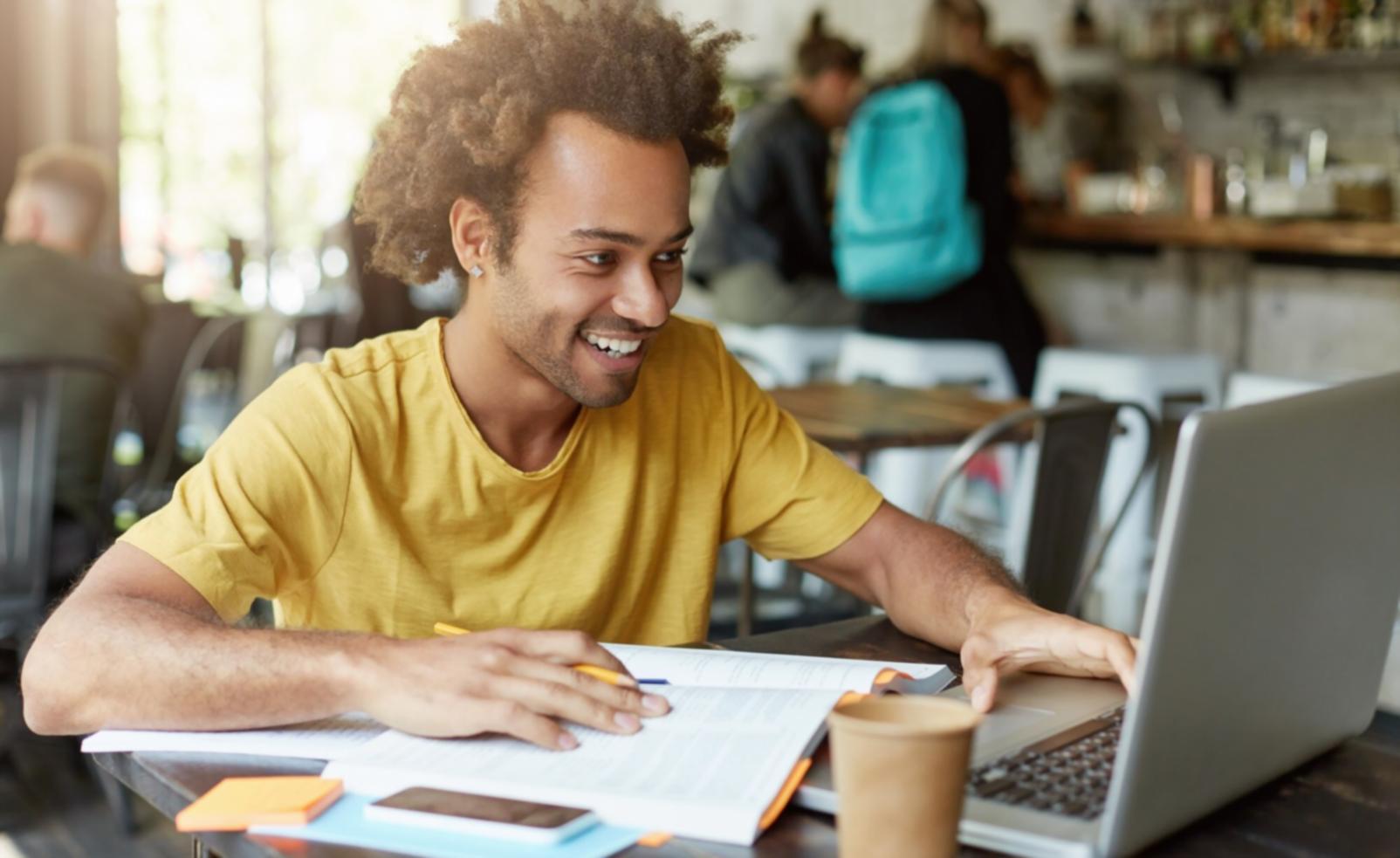 Herramientas financieras digitales en uso